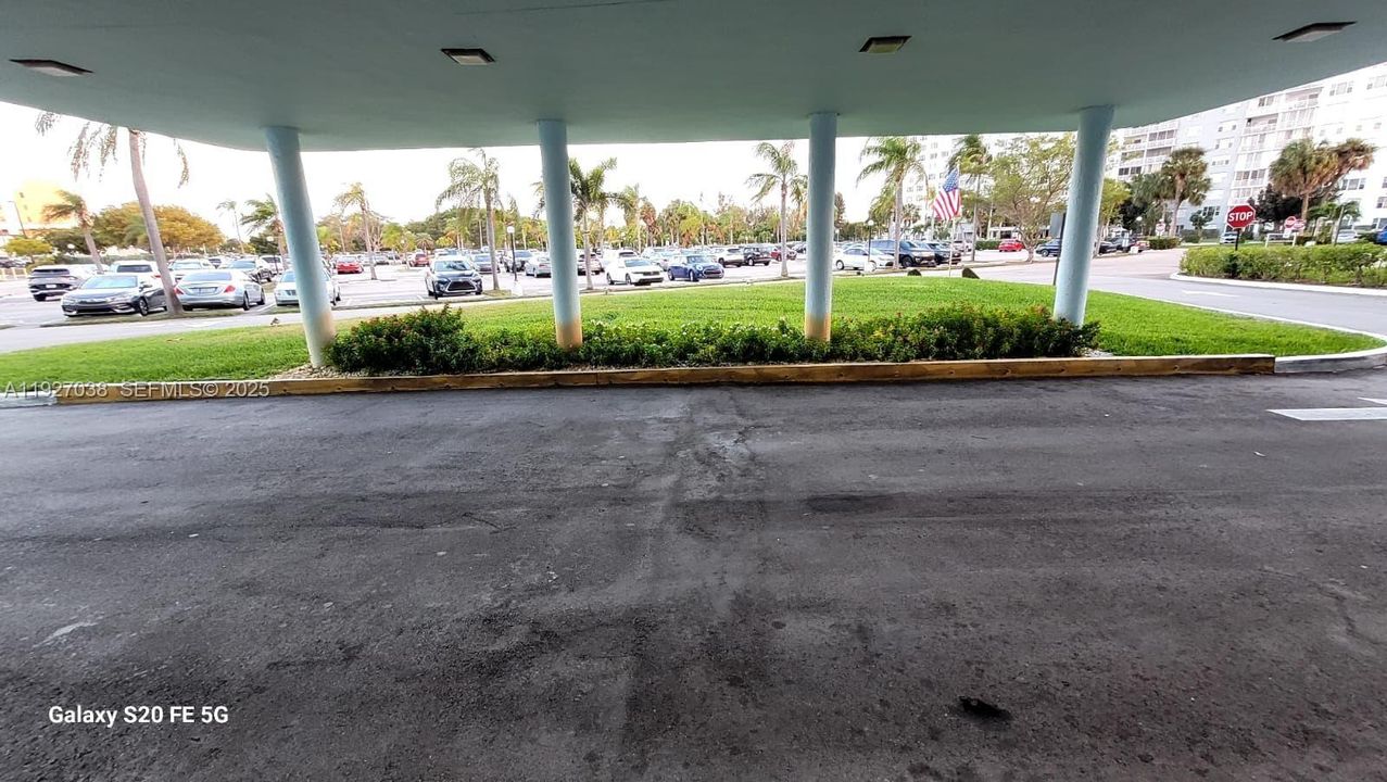 待售: $259,500 (2 贝兹, 2 浴室, 1132 平方英尺)