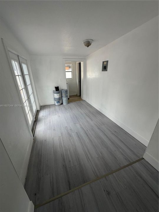 En Venta: $647,700 (4 camas, 1 baños, 1732 Pies cuadrados)