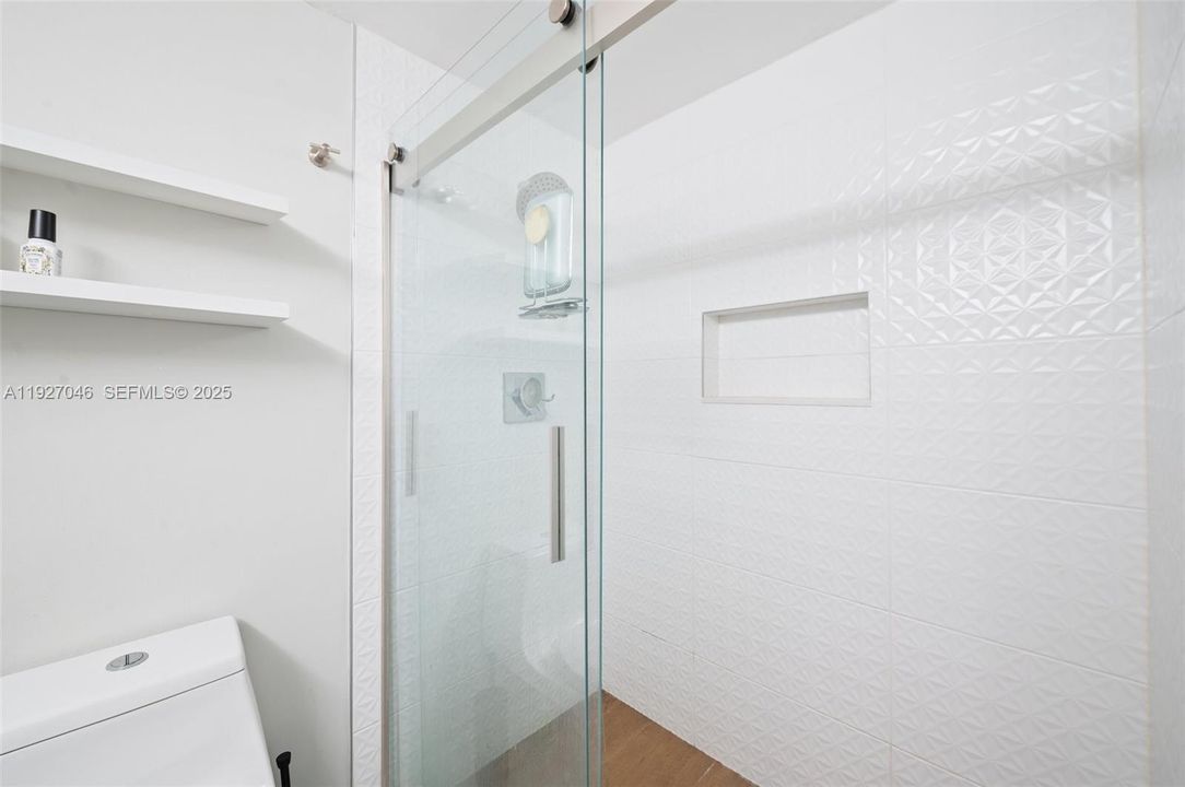 На продажу: $775,000 (2 спален, 2 ванн, 1236 Квадратных фут)