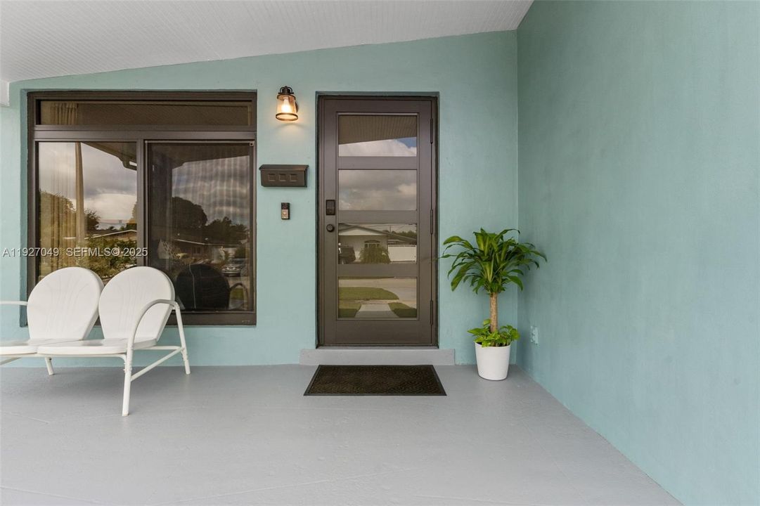 En Venta: $549,900 (3 camas, 1 baños, 1373 Pies cuadrados)