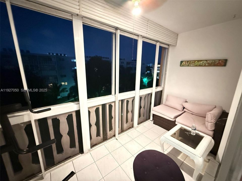 В аренду: $1,830 (1 спален, 1 ванн, 730 Квадратных фут)