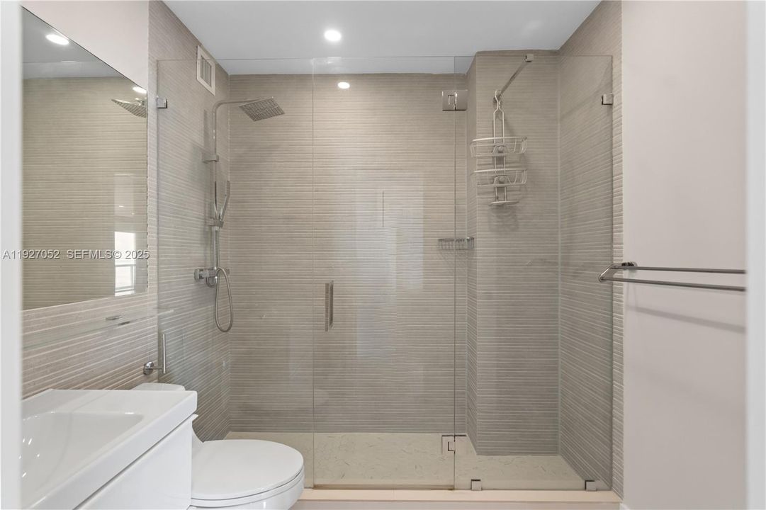 В аренду: $3,000 (1 спален, 1 ванн, 886 Квадратных фут)