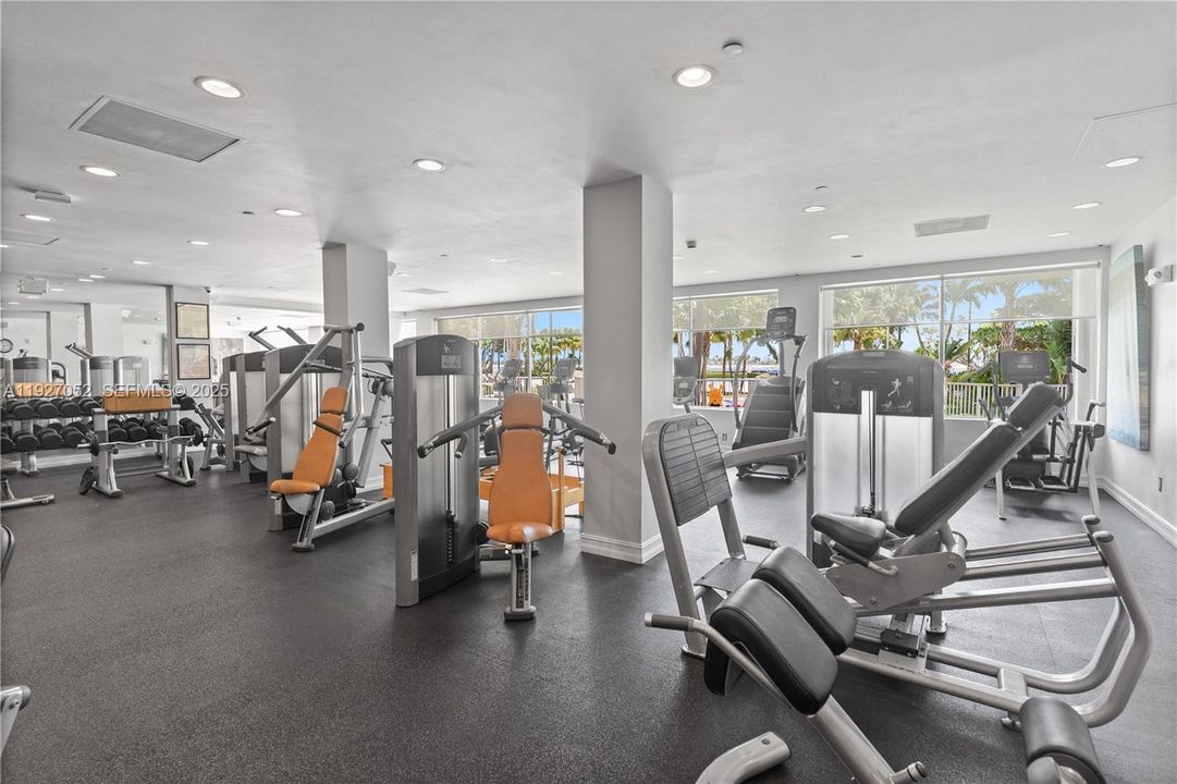 В аренду: $3,000 (1 спален, 1 ванн, 886 Квадратных фут)