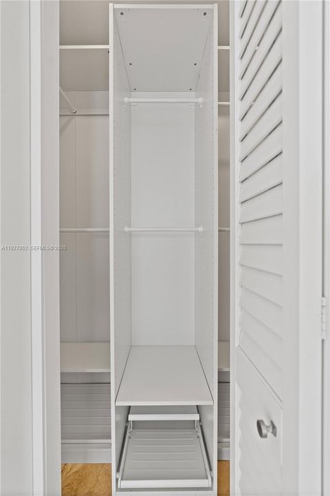 В аренду: $3,000 (1 спален, 1 ванн, 886 Квадратных фут)