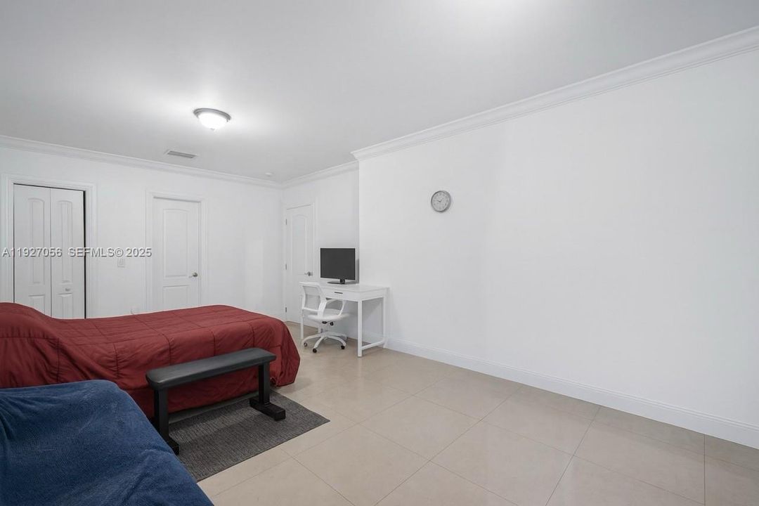 待售: $1,050,000 (4 贝兹, 4 浴室, 2300 平方英尺)