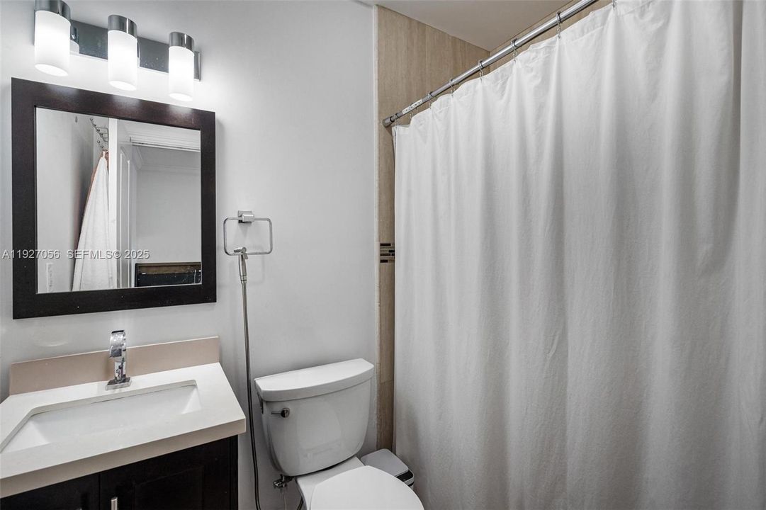 待售: $1,050,000 (4 贝兹, 4 浴室, 2300 平方英尺)