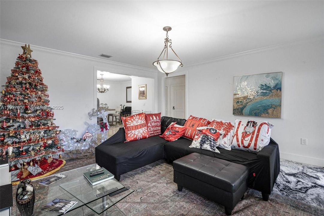 待售: $1,050,000 (4 贝兹, 4 浴室, 2300 平方英尺)