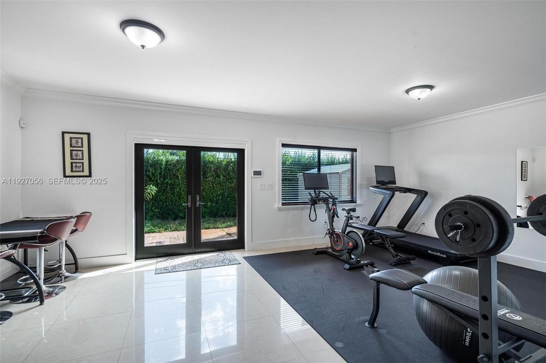 待售: $1,050,000 (4 贝兹, 4 浴室, 2300 平方英尺)