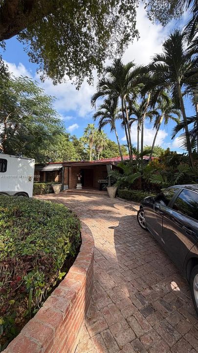 В аренду: $13,000 (4 спален, 3 ванн, 4260 Квадратных фут)