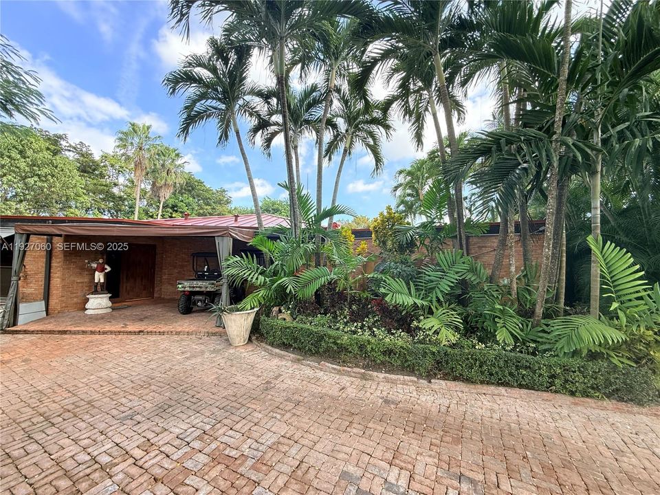 В аренду: $13,000 (4 спален, 3 ванн, 4260 Квадратных фут)