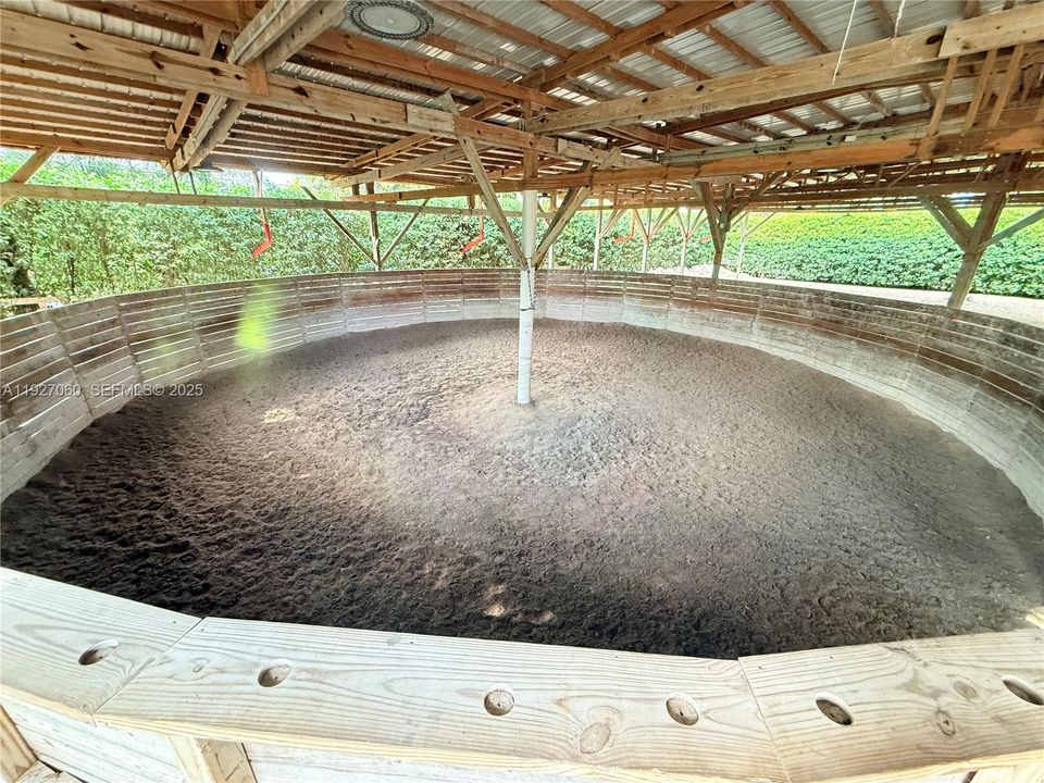 В аренду: $13,000 (4 спален, 3 ванн, 4260 Квадратных фут)