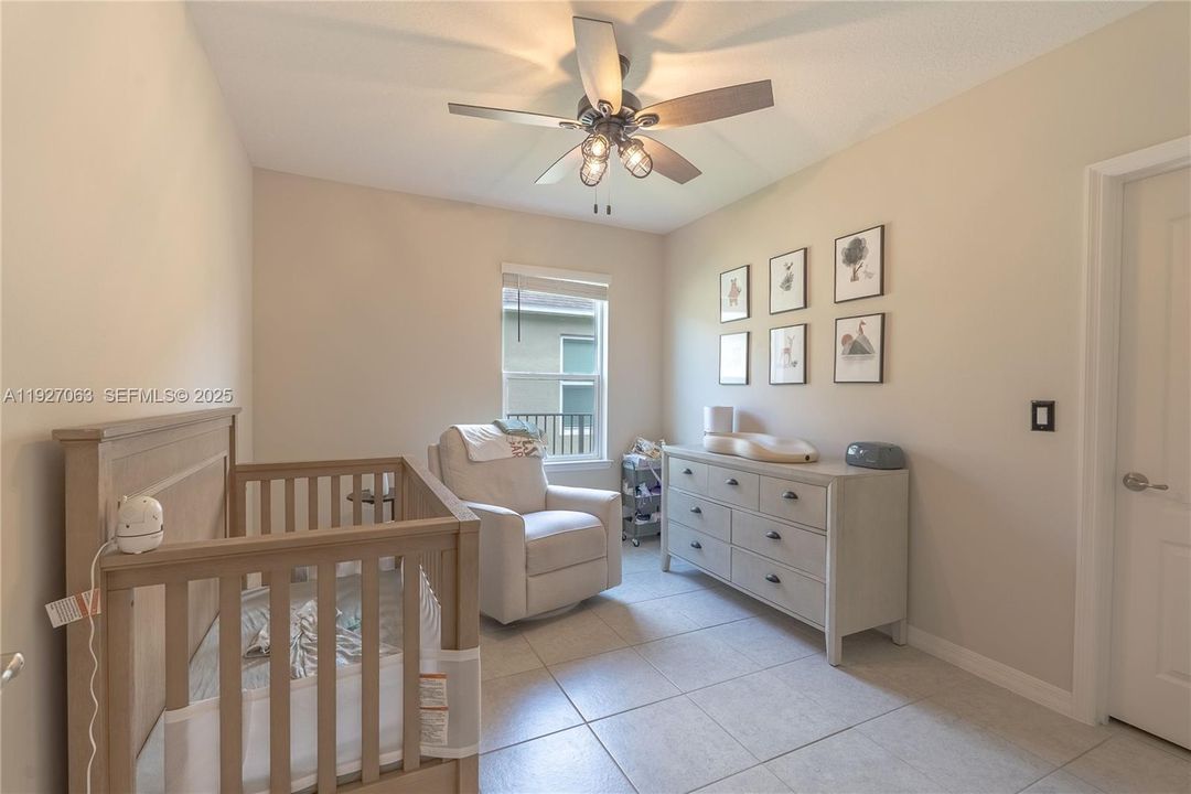 В аренду: $3,200 (3 спален, 2 ванн, 1616 Квадратных фут)