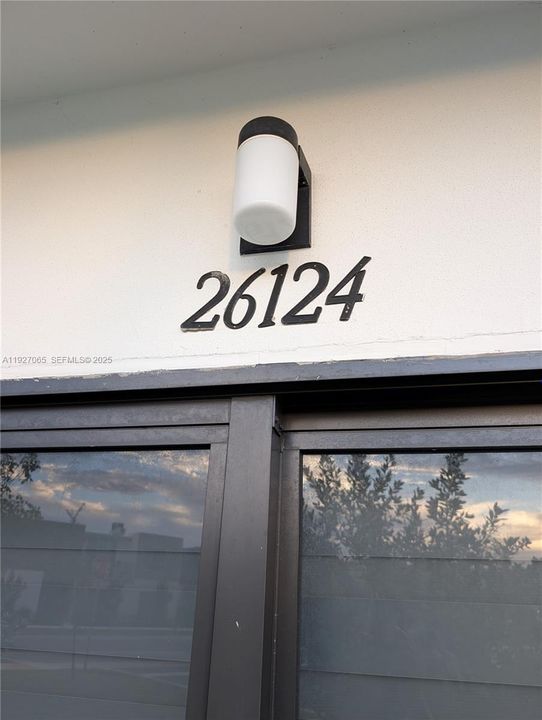 For Rent: $2,650 (4 beds, 3 baths, 1398 Square Feet)