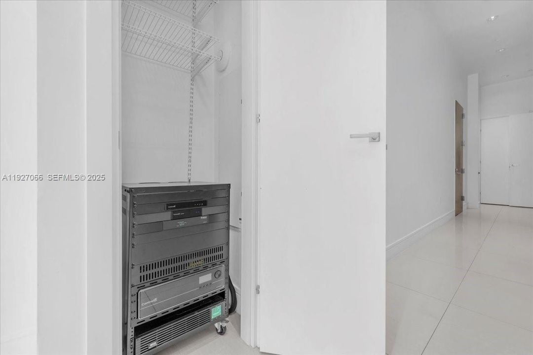 En Venta: $1,270,000 (2 camas, 3 baños, 1400 Pies cuadrados)