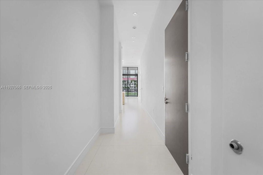 En Venta: $1,270,000 (2 camas, 3 baños, 1400 Pies cuadrados)