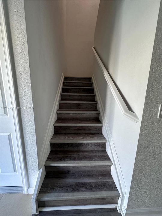 出租: $2,249 (3 贝兹, 2 浴室, 1477 平方英尺)