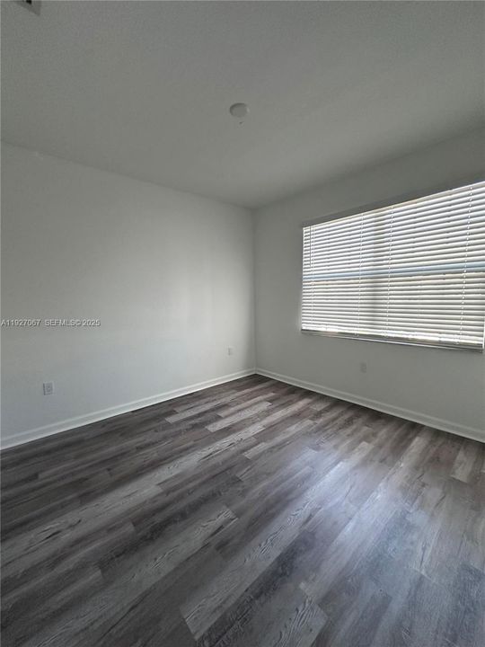 出租: $2,249 (3 贝兹, 2 浴室, 1477 平方英尺)