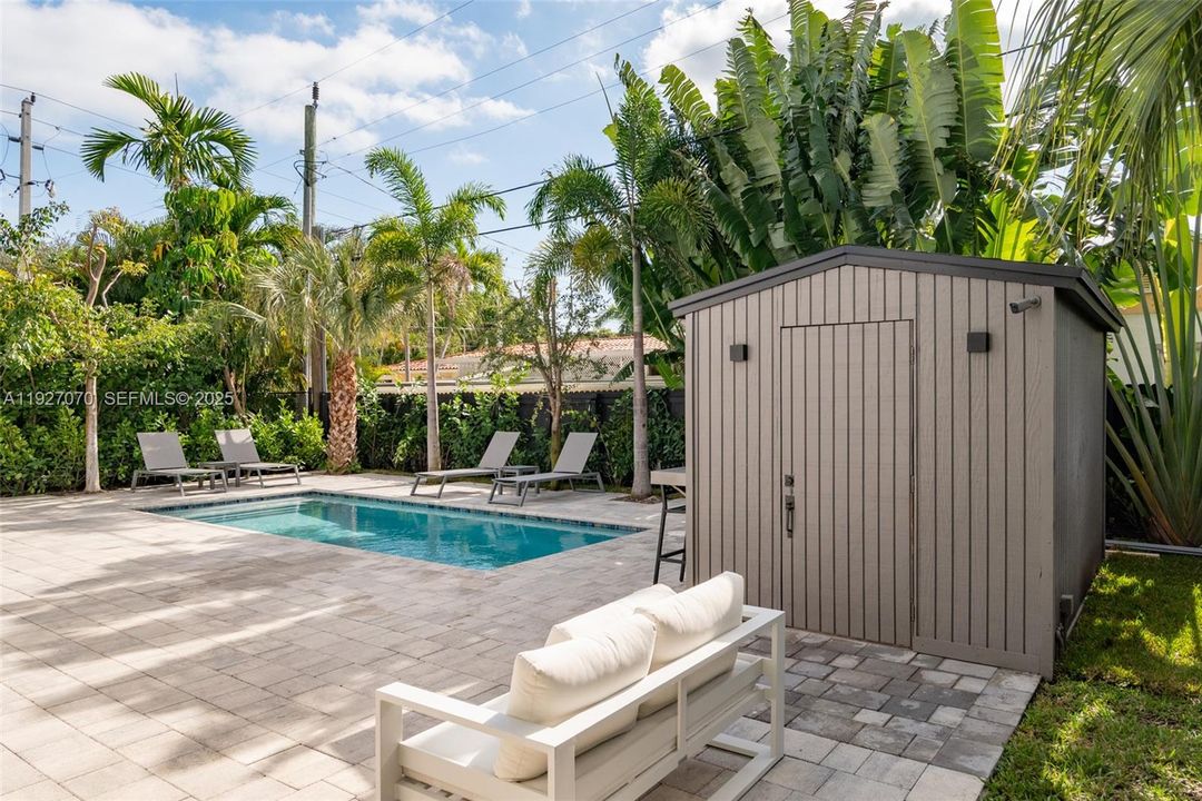 En Venta: $3,000,000 (5 camas, 5 baños, 2884 Pies cuadrados)