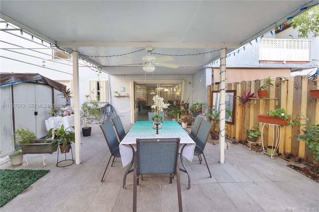 待售: $315,000 (2 贝兹, 2 浴室, 938 平方英尺)