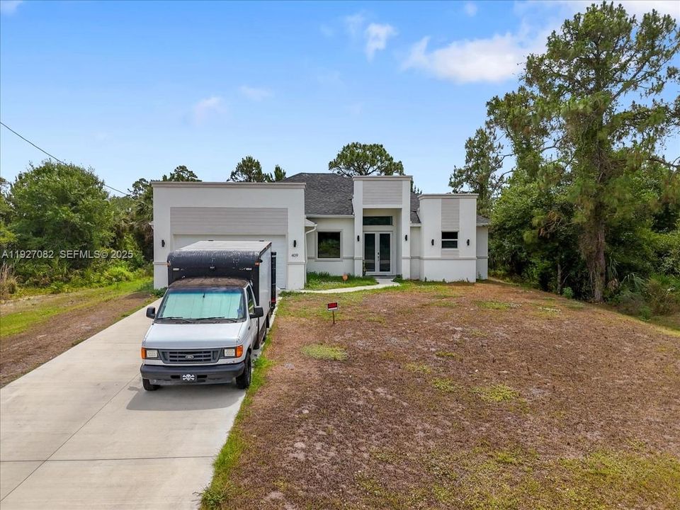 En Venta: $284,900 (3 camas, 2 baños, 0 Pies cuadrados)