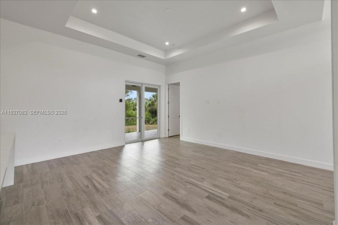 En Venta: $284,900 (3 camas, 2 baños, 0 Pies cuadrados)