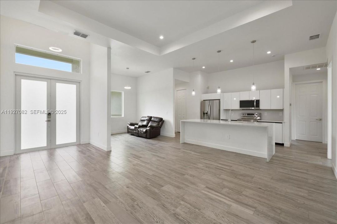 En Venta: $284,900 (3 camas, 2 baños, 0 Pies cuadrados)