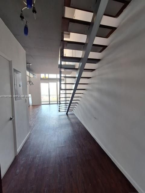 На продажу: $459,900 (2 спален, 2 ванн, 1113 Квадратных фут)