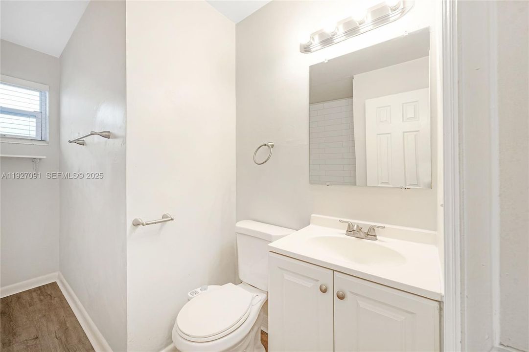 待售: $469,900 (3 贝兹, 2 浴室, 1176 平方英尺)