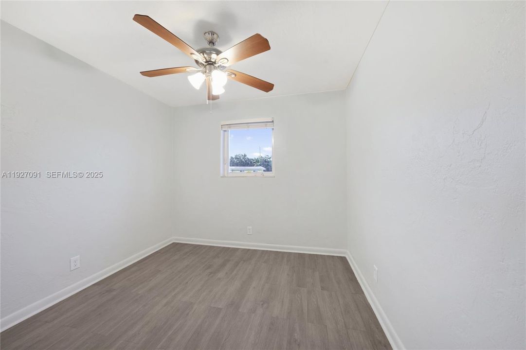 待售: $469,900 (3 贝兹, 2 浴室, 1176 平方英尺)