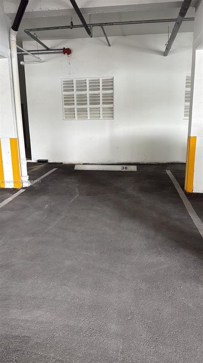 出租: $3,400 (1 贝兹, 1 浴室, 1125 平方英尺)