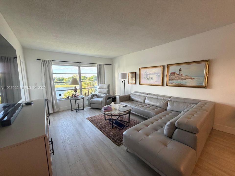 En Venta: $185,000 (1 camas, 1 baños, 852 Pies cuadrados)