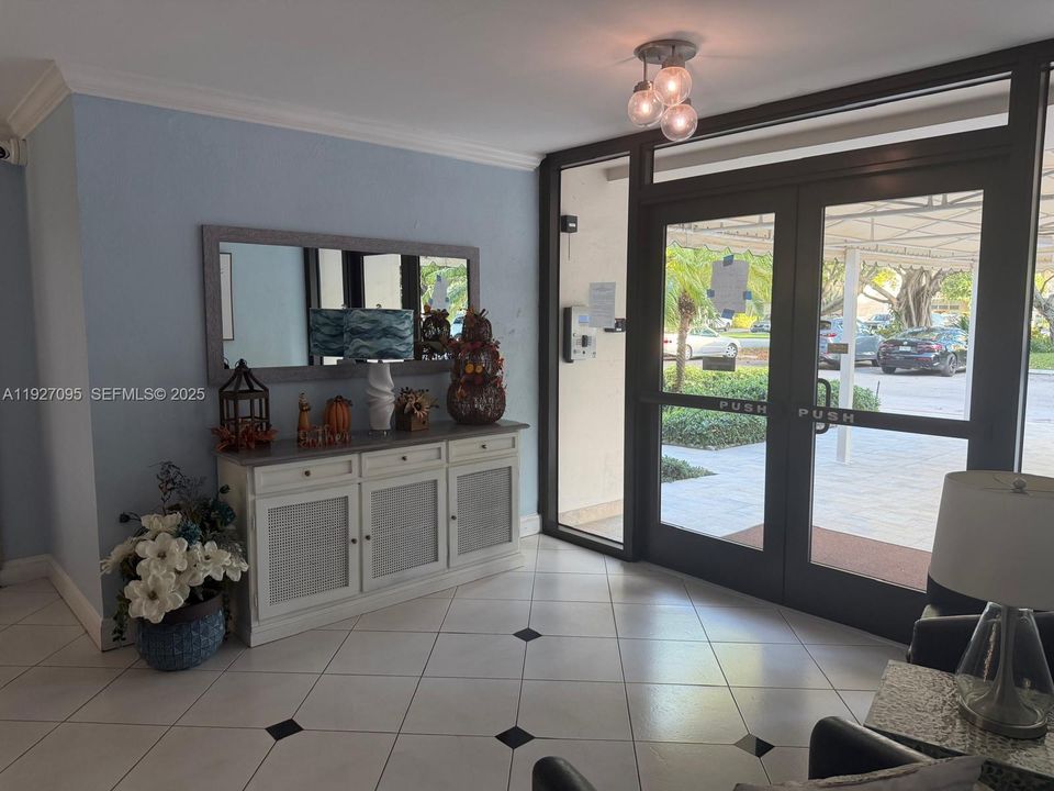 En Venta: $185,000 (1 camas, 1 baños, 852 Pies cuadrados)