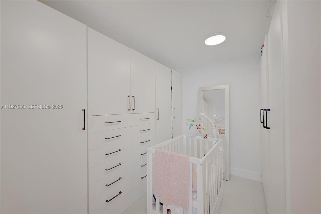 待售: $445,000 (2 贝兹, 2 浴室, 1110 平方英尺)