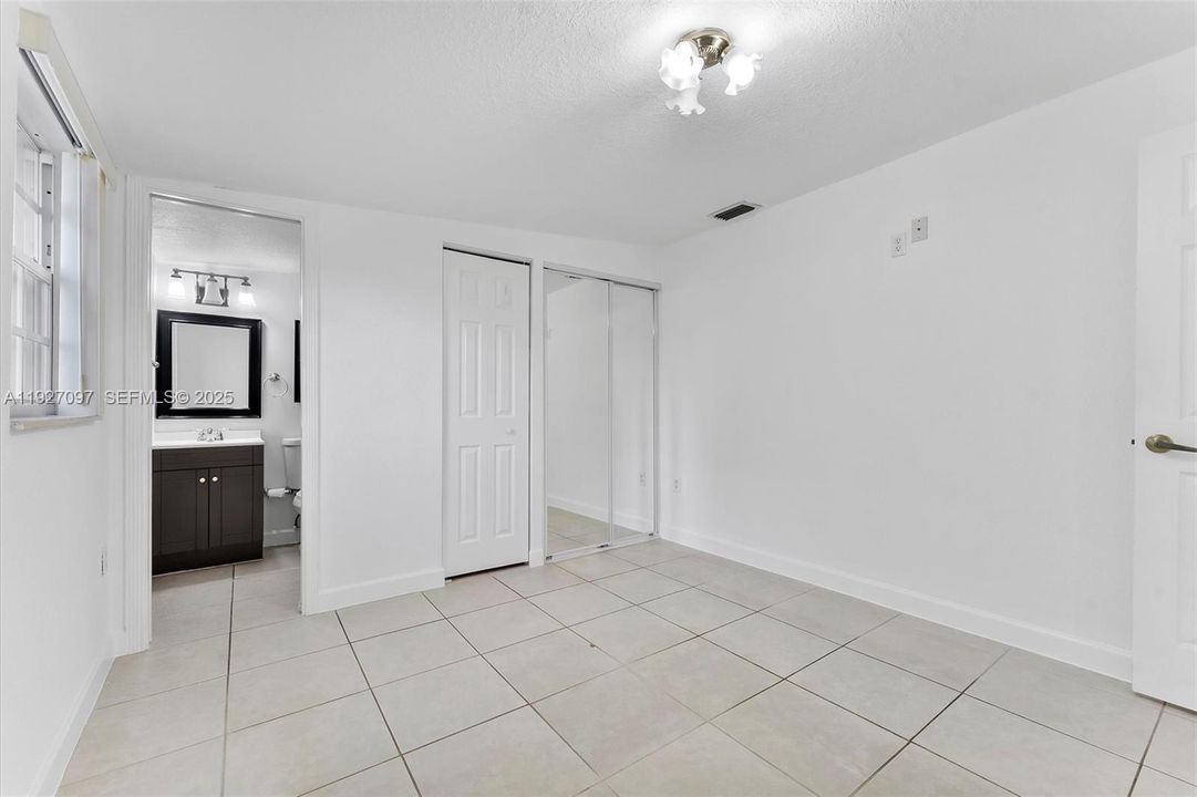 На продажу: $450,000 (3 спален, 2 ванн, 1360 Квадратных фут)