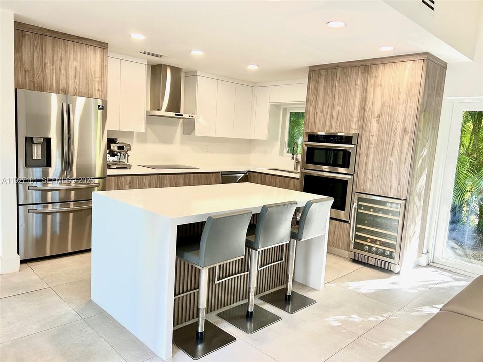 En Renta: $8,500 (4 camas, 3 baños, 2368 Pies cuadrados)