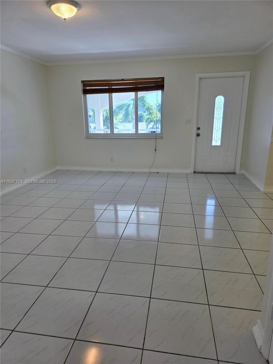 В аренду: $2,150 (2 спален, 2 ванн, 1200 Квадратных фут)