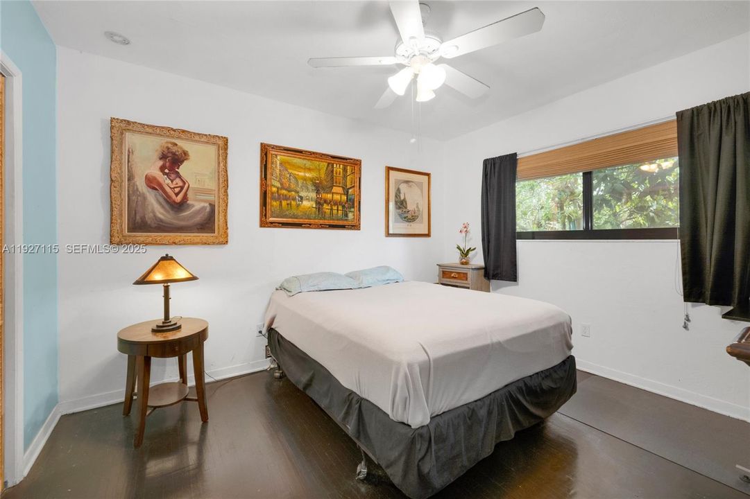 For Sale: $649,000 (3 beds, 2 baths, 1686 Square Feet)