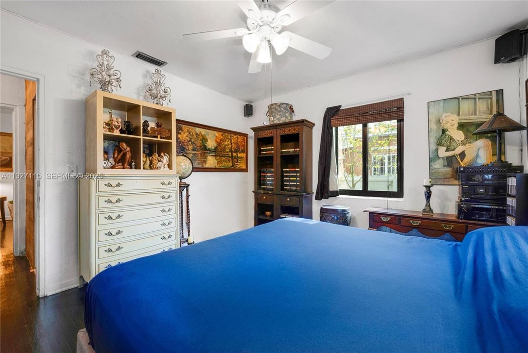 For Sale: $649,000 (3 beds, 2 baths, 1686 Square Feet)