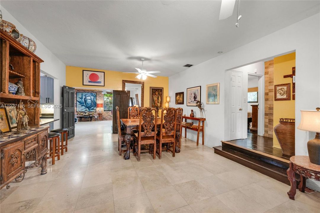 For Sale: $649,000 (3 beds, 2 baths, 1686 Square Feet)