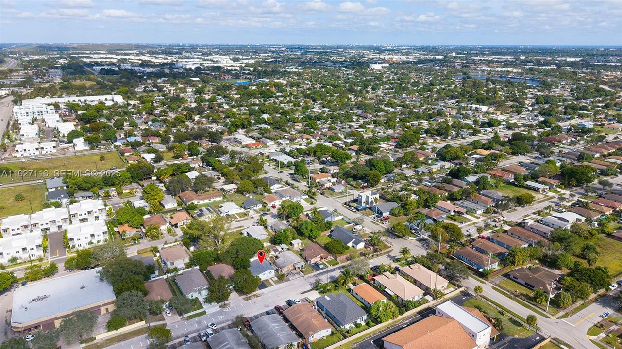 En Venta: $449,900 (5 camas, 3 baños, 1112 Pies cuadrados)