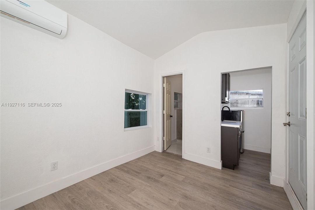 En Venta: $449,900 (5 camas, 3 baños, 1112 Pies cuadrados)