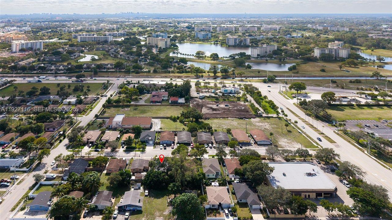 En Venta: $449,900 (5 camas, 3 baños, 1112 Pies cuadrados)