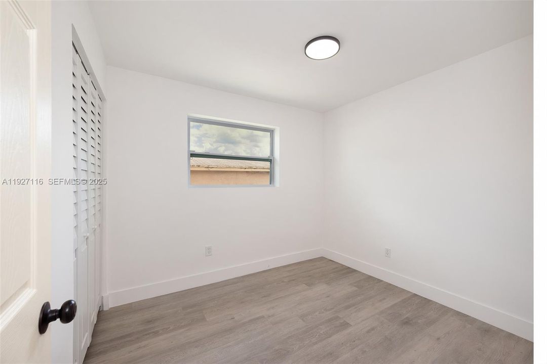 En Venta: $449,900 (5 camas, 3 baños, 1112 Pies cuadrados)