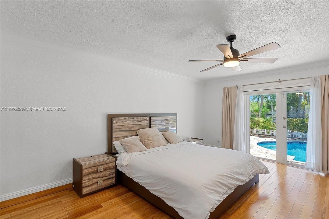 For Sale: $2,879,000 (4 beds, 3 baths, 1964 Square Feet)