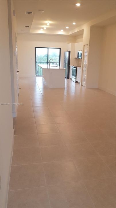 В аренду: $2,800 (2 спален, 2 ванн, 1072 Квадратных фут)