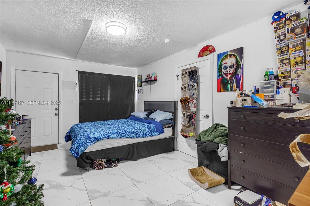 出租: $3,500 (4 贝兹, 2 浴室, 2208 平方英尺)