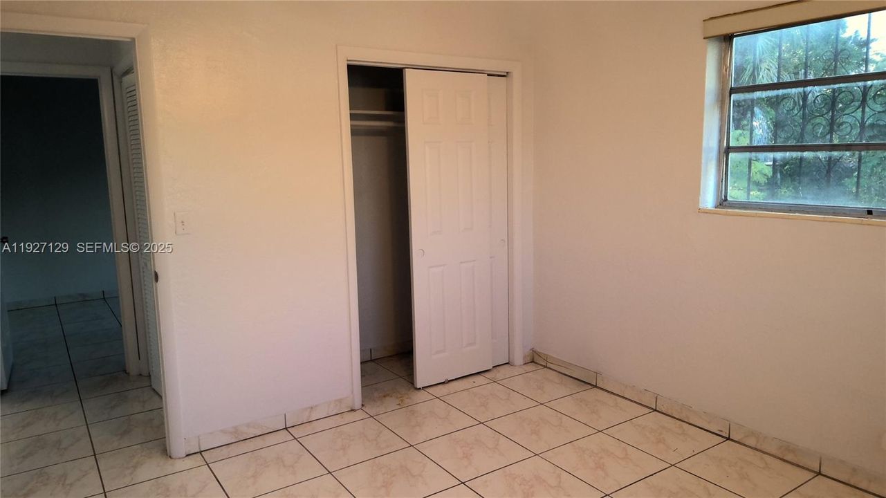 For Rent: $2,900 (3 beds, 2 baths, 1118 Square Feet)