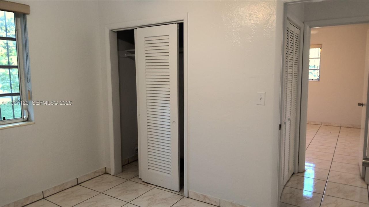 For Rent: $2,900 (3 beds, 2 baths, 1118 Square Feet)