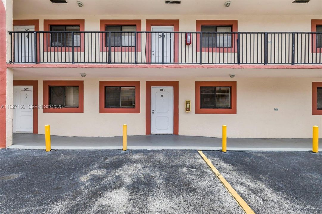 В аренду: $2,025 (2 спален, 1 ванн, 800 Квадратных фут)