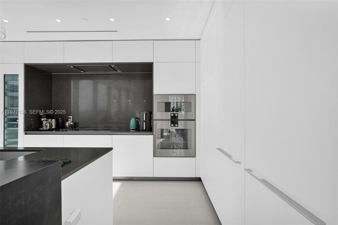 В аренду: $40,000 (3 спален, 3 ванн, 2877 Квадратных фут)